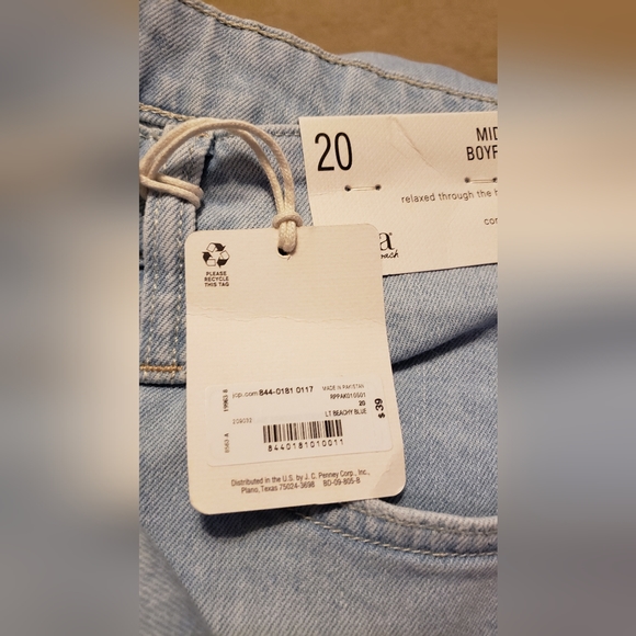 A.N.A MID RISE BOYFRIEND JEANS - Picture 4 of 4